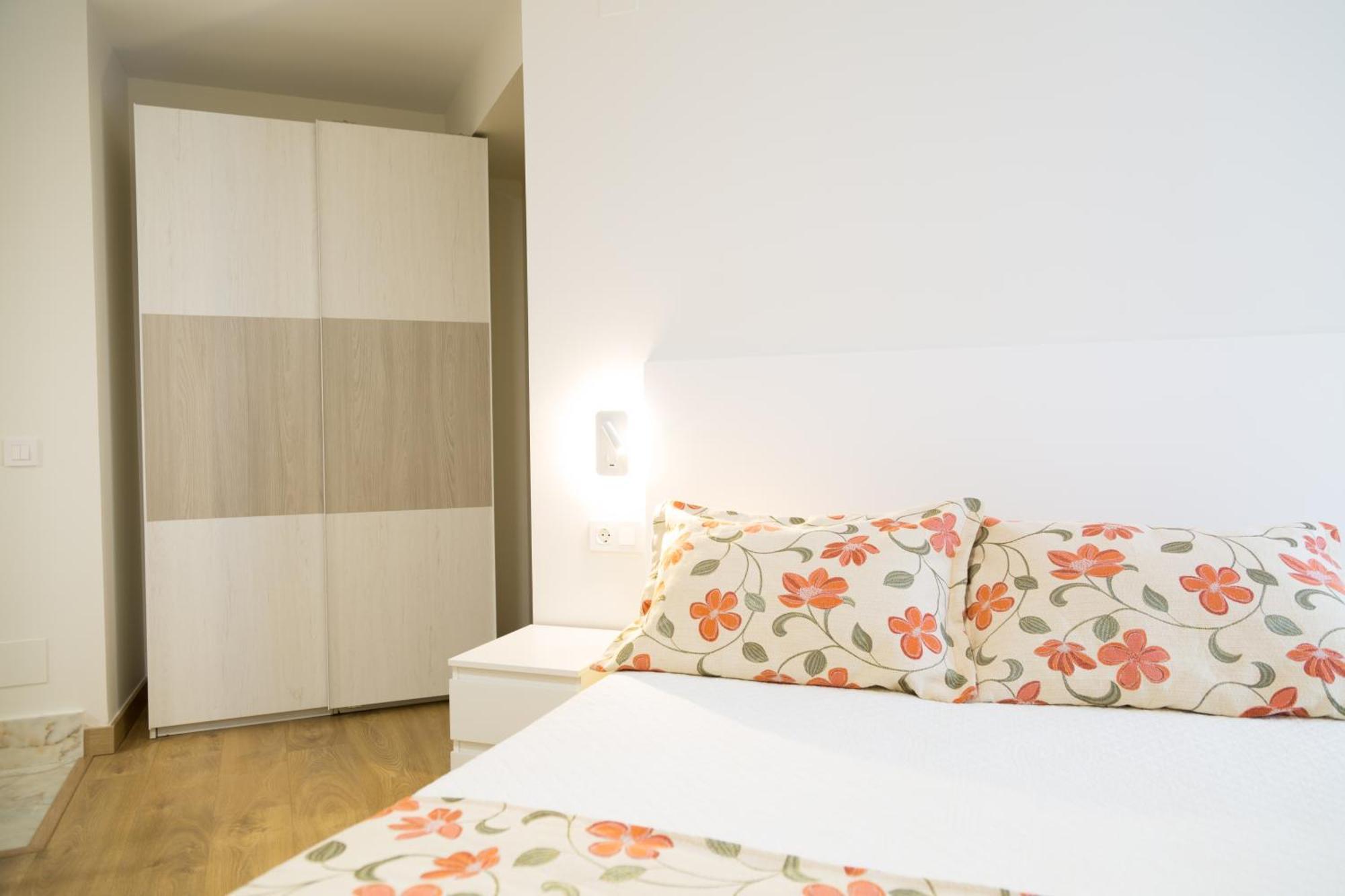Apartamentos Playa De Cobreces Exterior photo